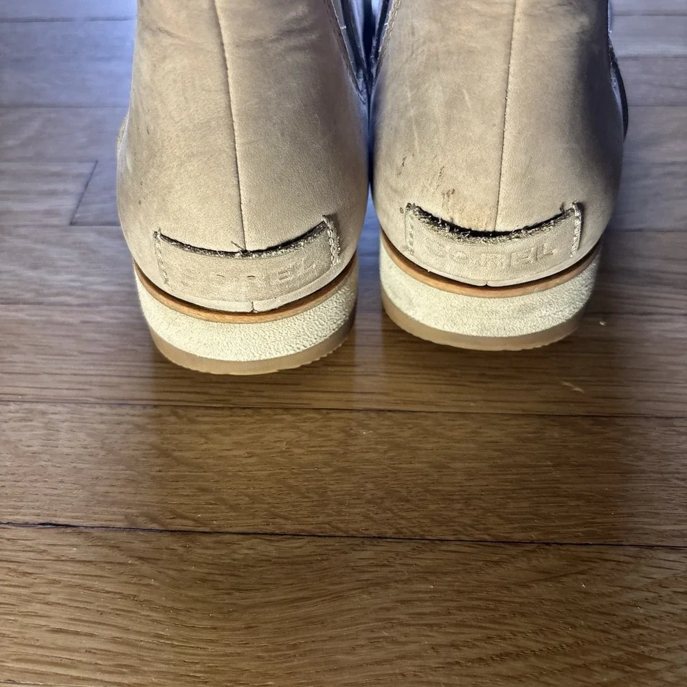 Sorel Womens Harlow Lug Sole‎ Chelsea Booties Sz 9 Tan Suede Waterproof Boots